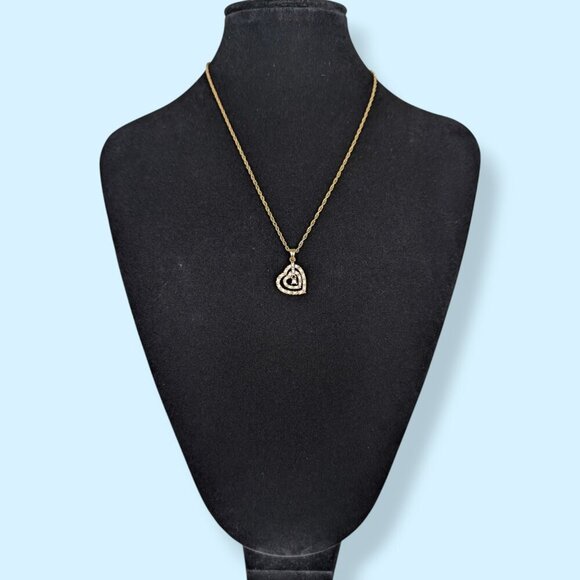 (2/$20) Vintage Avon Rope Chain Heart Pendant Necklace - Picture 2 of 6